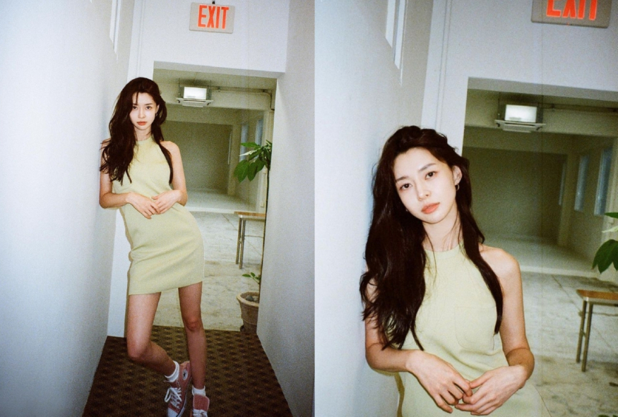 권나라-side.jpg